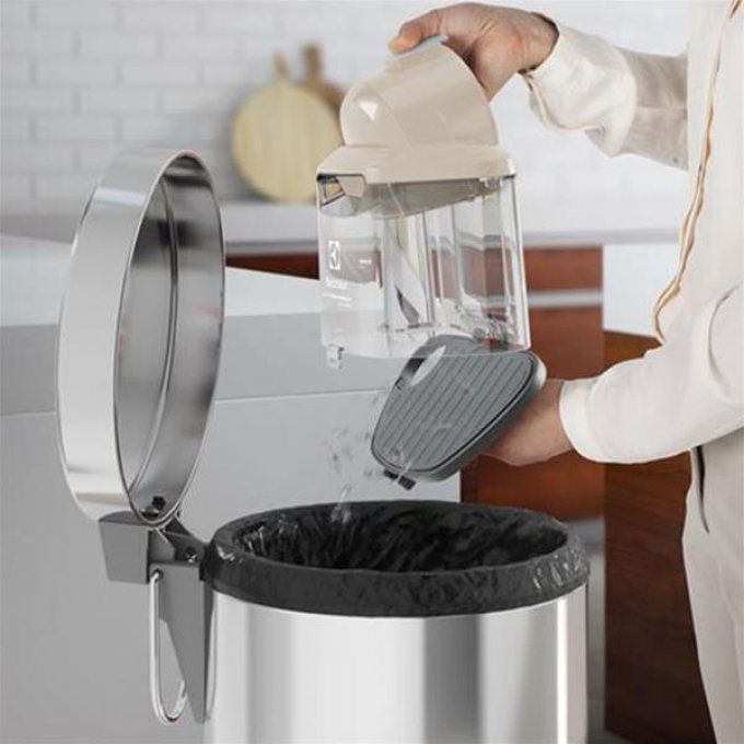 Aspirateur Traîneau sans sac ELECTROLUX - ESPC74SW