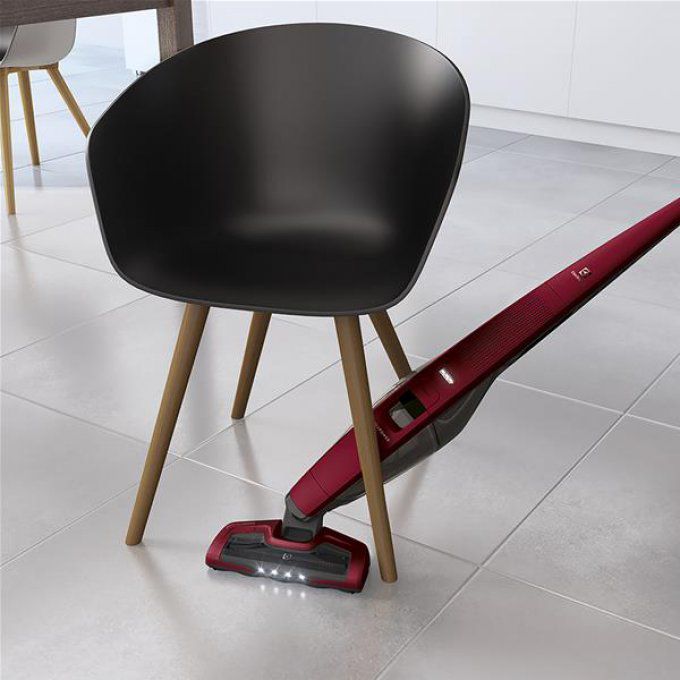 Aspirateur Balai ELECTROLUX - EUP82WRM
